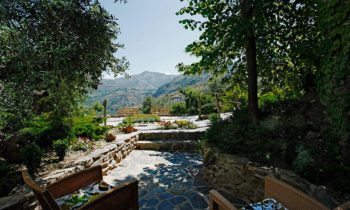 jardín hotel en granada